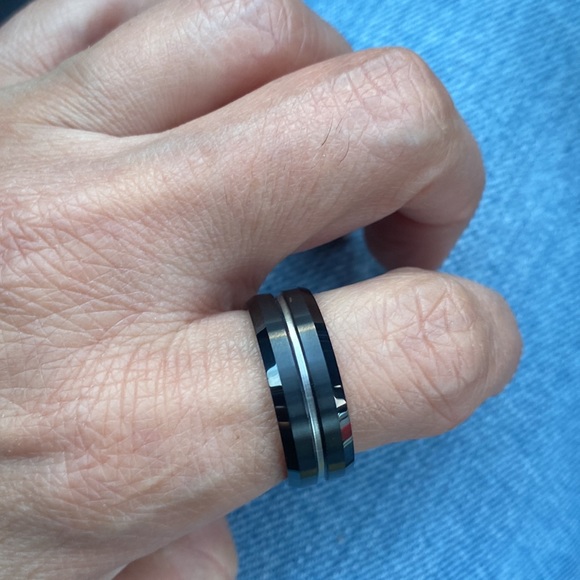 Black Tungsten Carbide 8 mm Flat Wedding Band Ring - Picture 12 of 16